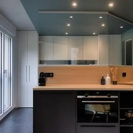Superbe Studio St Maurice Terrasse Parking A 10 Min Des Gares * Lille